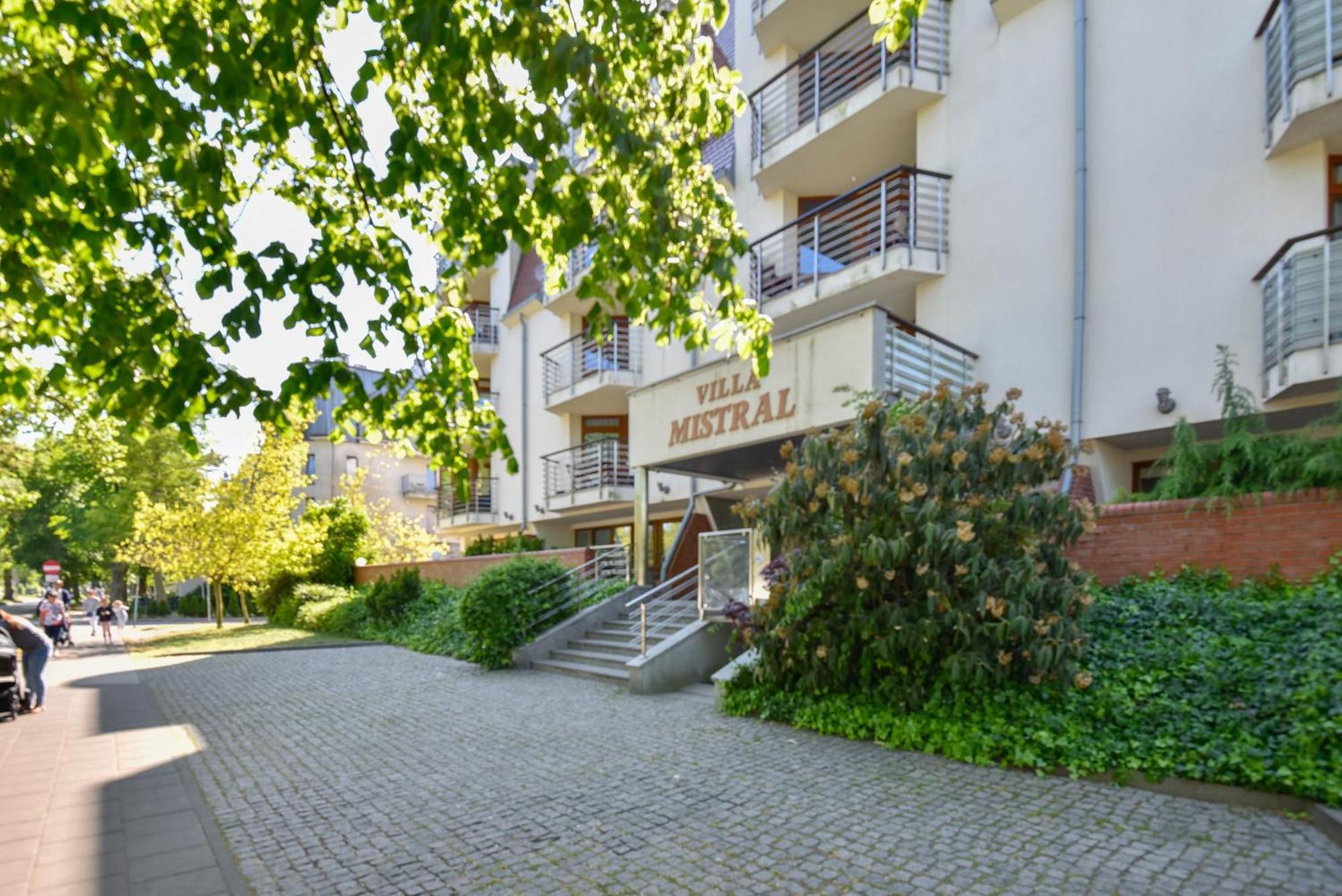 Apartamenty Mistral Z Parkingiem - Promenada & Morze - Apartamenty Na Wyspie Swinoujscie Ngoại thất bức ảnh