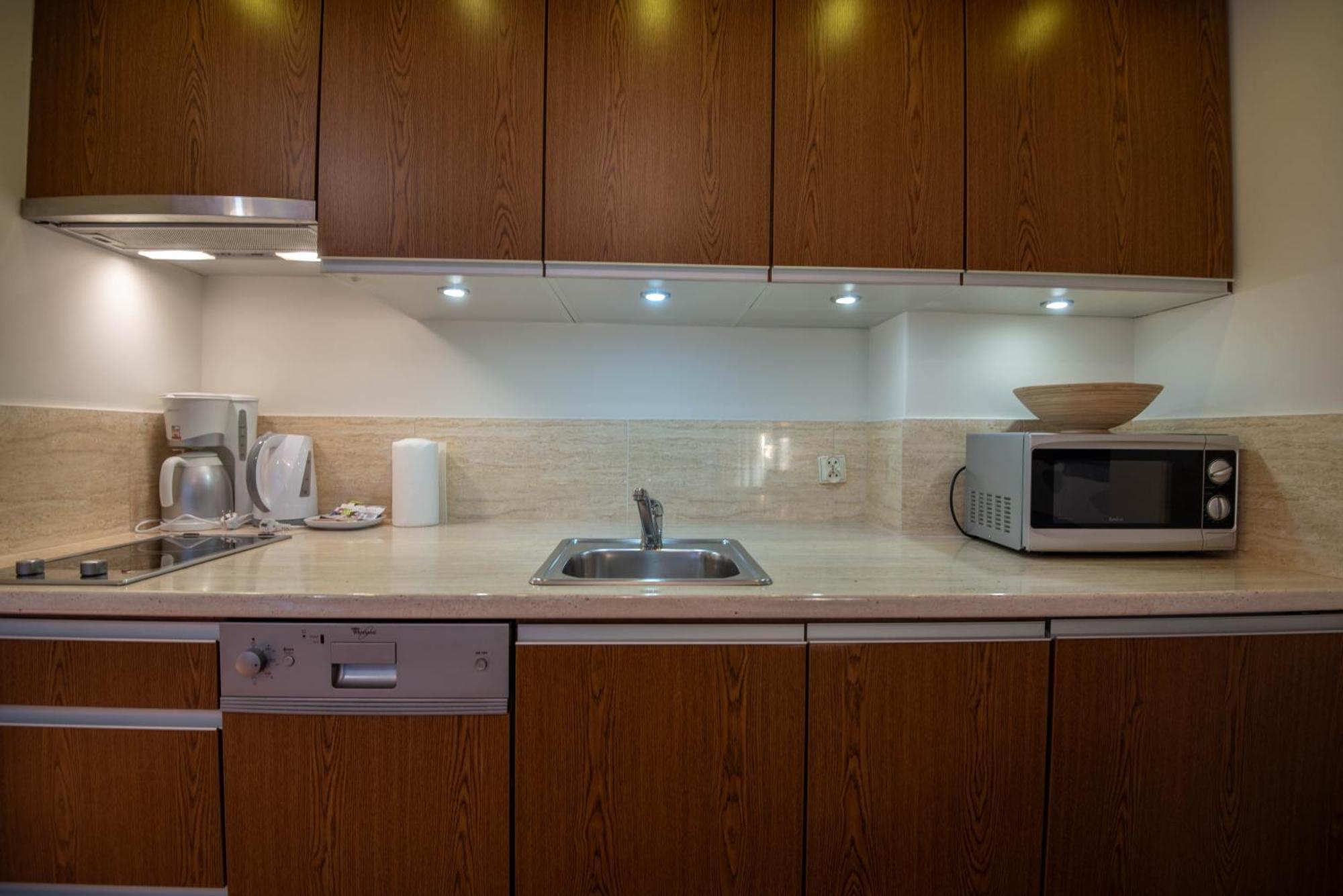 Apartamenty Mistral Z Parkingiem - Promenada & Morze - Apartamenty Na Wyspie Swinoujscie Ngoại thất bức ảnh