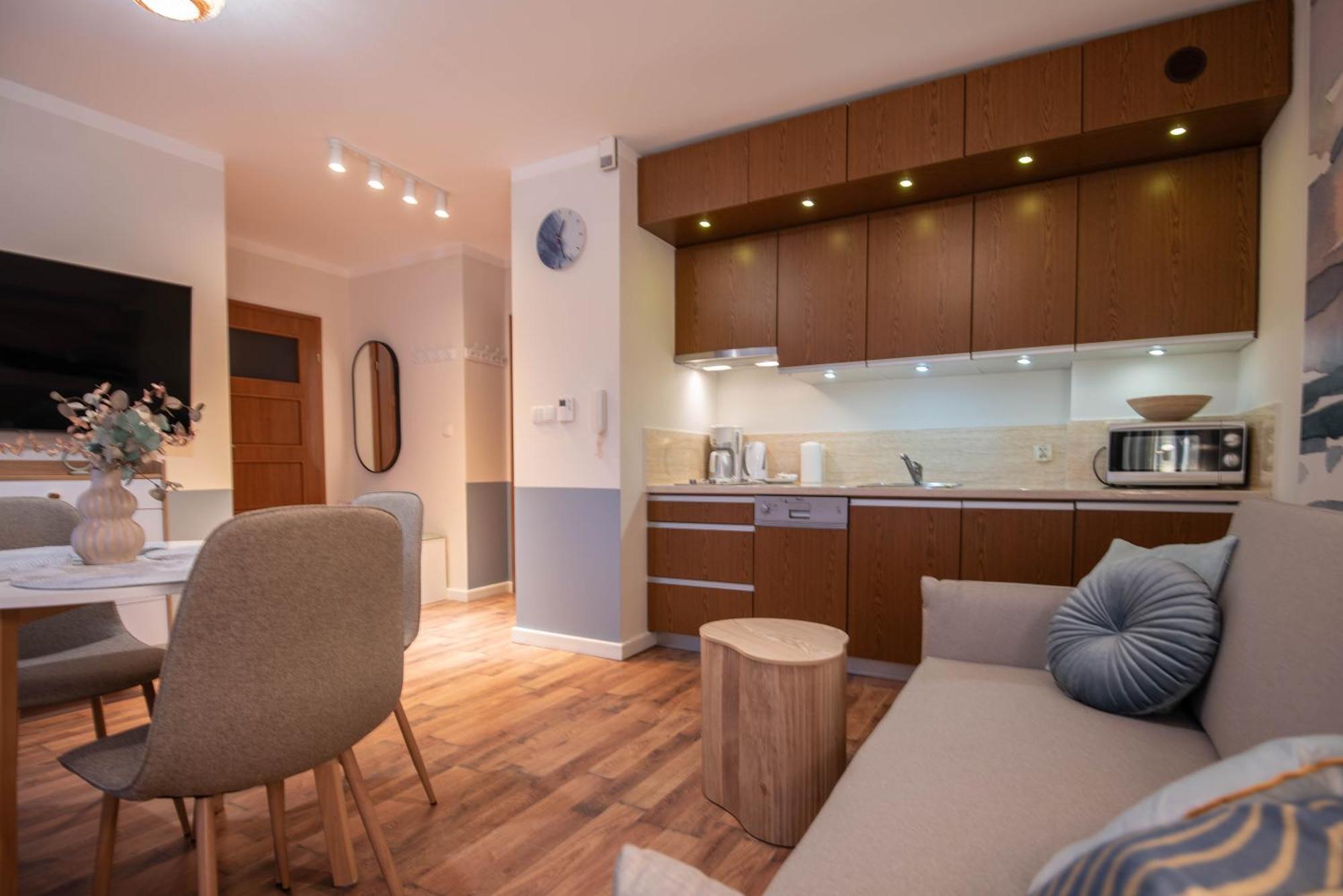 Apartamenty Mistral Z Parkingiem - Promenada & Morze - Apartamenty Na Wyspie Swinoujscie Ngoại thất bức ảnh